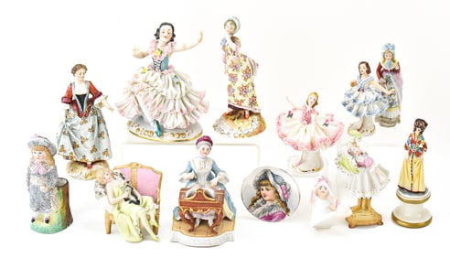 ASSORTMENT OF PORCELAIN FIGURINES