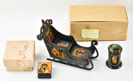 RUSSIAN HAND-PAINTED LACQUER KHOKHLOMA SIGNED BOXES: PALEKH TROIKA, KHOLOUI ROUND CAROUSEL STORY,