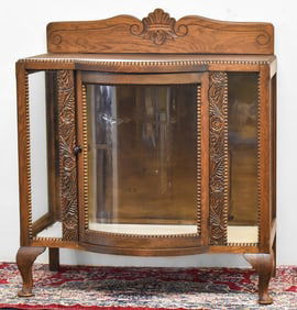 OAK LOW CURIO CABINET, EARLY 20TH CENTURY