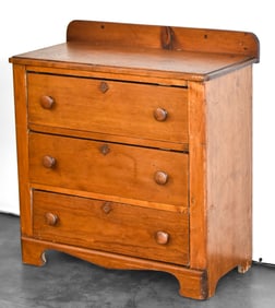 VICTORIAN ADOLESCENT OAK LOW DRESSER
