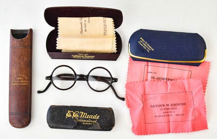 OREGON AND WASHINGTON LOCAL VICTORIAN AND VINTAGE LEATHER CASES AND CLOTHS; WELLSWORTH BAKELITE PAIR