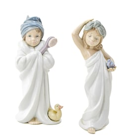 PAIR OF LLADRO FIGURINES 'BUNDLED BATHER' & 'JUST LIKE NEW'