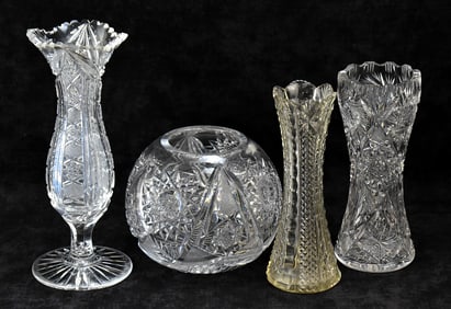 FOUR PIECES OF CUT GLASS: ROSE BOWL & VASES