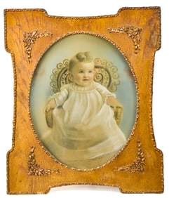 PASTEL INFANT'S PHOTO PORTRAIT