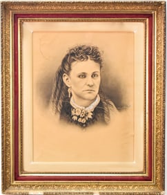 WOMEN'S PASTEL PHOTO PORTRAIT