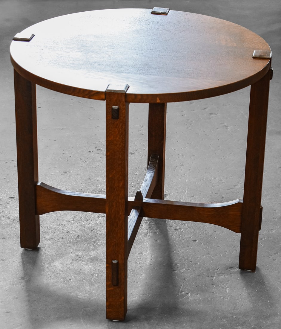 CONTEMPORARY MISSION OAK LAMP TABLE (1 of 2)