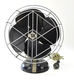 ROBBINS & WILLIAMS OSILLATING DESK FAN MODEL