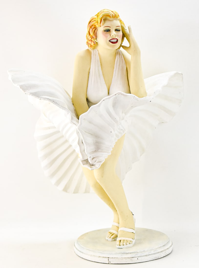 MARILYN MONROE 'SEVEN YEAR ITCH' SCULPTURE