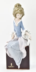 LLADRO 'PRINCESS SITTING' No. 1381 FIGURINE