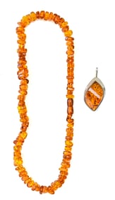 AMBER & STERLING SILVER NECKLACE & PENDANT