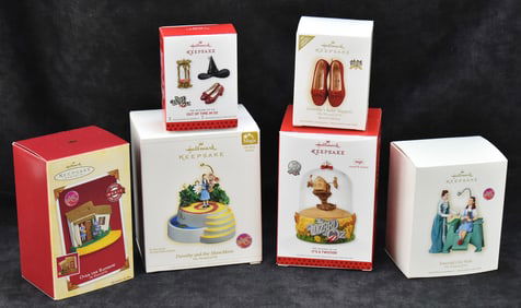 HALLMARK KEEPSAKES WIZARD OF OZ CHRISTMAS ORNAMENT COLLECTION: 'DOROTHY AND THE MUNCHKINS', 'IT'S A