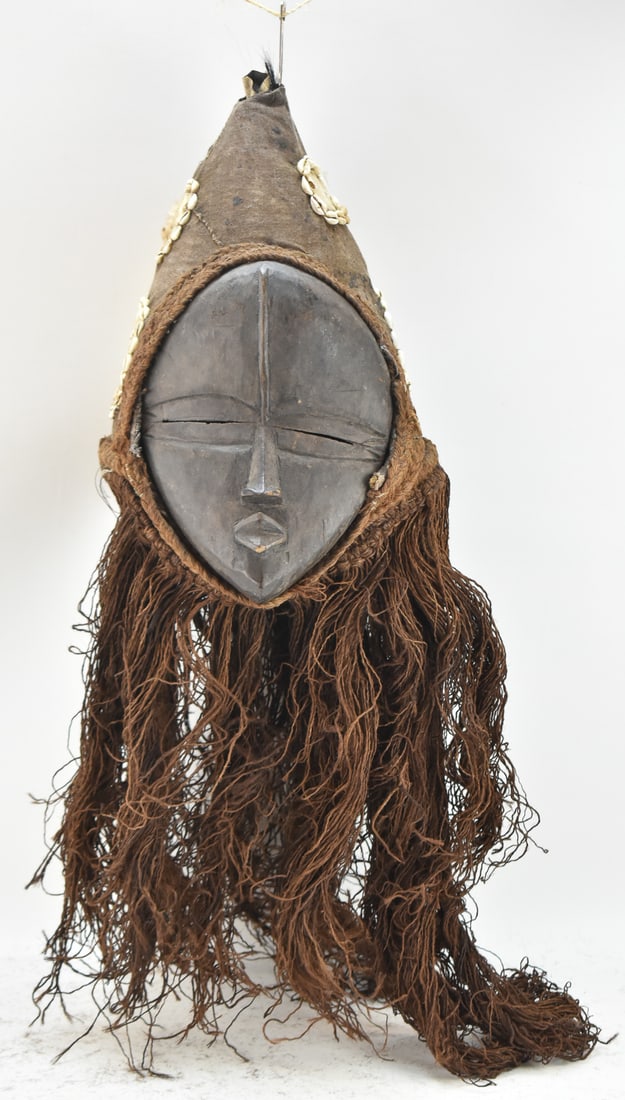 AFRICAN INDIGENOUS DAN GLE DANCE MASK, EARLY 20TH CENTURY (1 of 3)