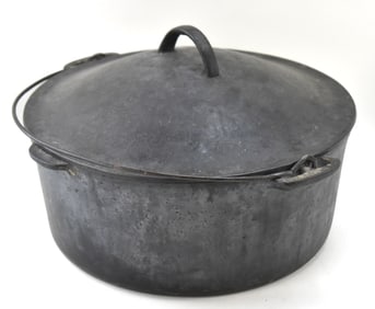 WAGNER WARE CAST IRON NO. 10 DROP BASTER ROUND ROASTER