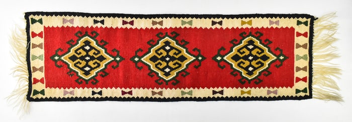 HANDWOVEN WOOL PRAYER RUG