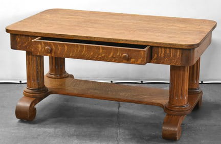 ANTIQUE QUARTERSAWN OAK COFFEE TABLE