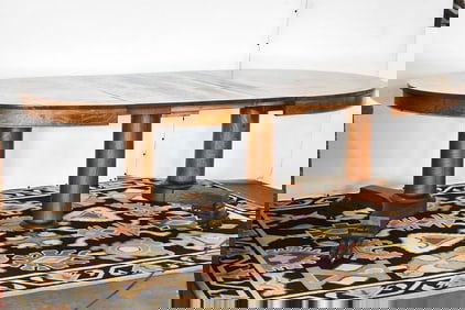 CIRCA 1900 QUARTERSAWN OAK DINING TABLE WITH LEAVES