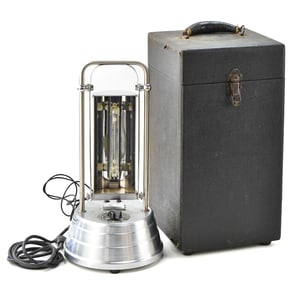 SUN-KRAFT COLD QUARTZ ULTRAVIOLET RAY THERAPY LAMP MODEL 1A AND CASE