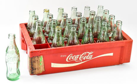 24 VINTAGE GREEN COCA-COLA 6-1/2 FLUID OUNCE BOTTLES (1 OF 2)