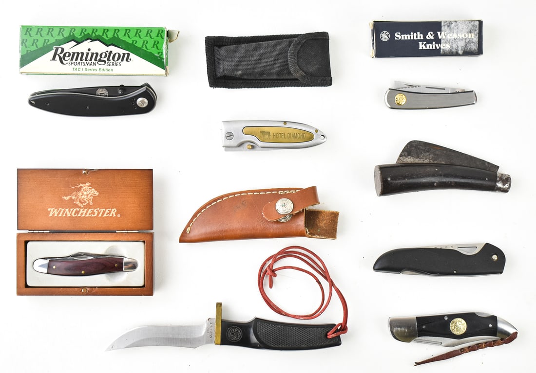 COLLECTION OF FOLDING KNIVES & MULTI-TOOLS BY REMINGTON, SMITH & WESSON, ETC.: A collection of vintage folding knives and multi-tools, including: a Winchester bullet-style knife, a pruning folder by American Shear & Knife Co., a Texas Ranger commemorative folder, a Buck USA