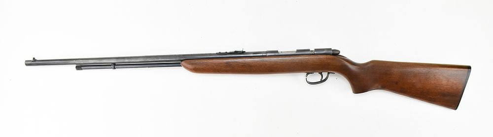 REMINGTON SPORTSMASTER MODEL 512 IN .22LR: A Remington Sportsmaster Model 512 bolt-action .22LR, serial number KB27.