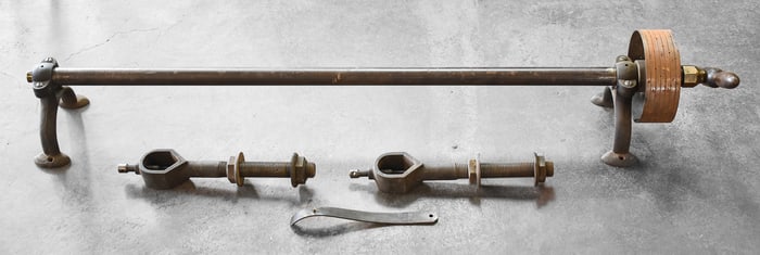 19TH CENTURY HAND-CRANK BARREL RIFLING MACHINE