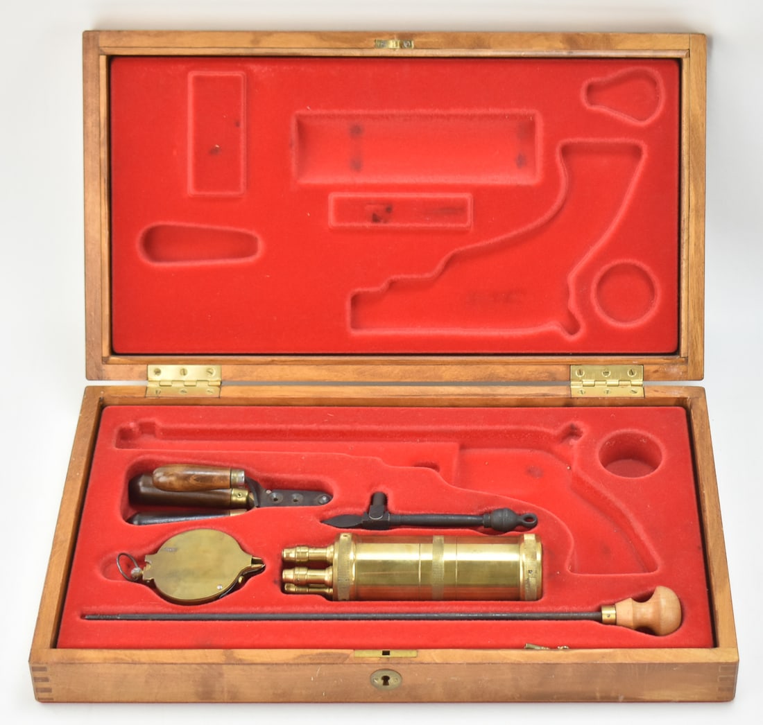 UBERTI COLT PATERSON REVOLVER WOODEN CASE: An Uberti Colt Paterson percussion revolver wooden case with all components except for the pistol. The case measures 9.5" x 17".