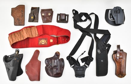 COLLECTION OF HOLSTERS & BELT ACCESSORIES