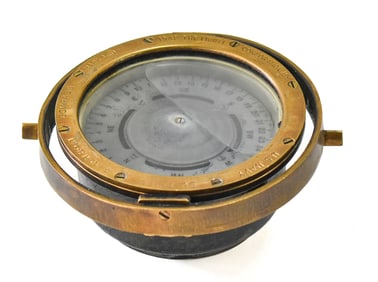 LIONEL CORPORATION U.S.N. WORLD WAR II-ERA SHIP COMPASS