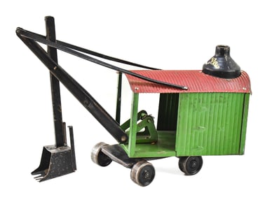 CIRCA 1920 STEEL CRAFT STEAM SHOVEL