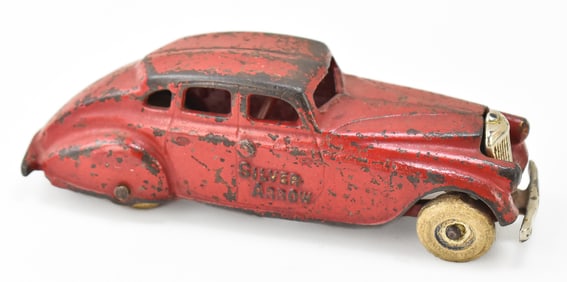 ARCADE SILVER ARROW CAST IRON SEDAN TOY