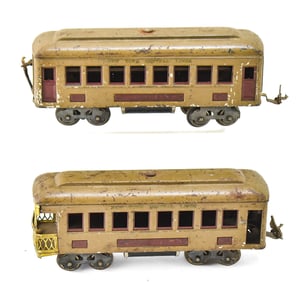PRE-WAR LIONEL 610 PULLMAN & 612 OBSERVATION TRAIN CARS