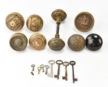 COLLECTION OF C. 1880 ORNATE DOORKNOBS & SKELETON KEYS