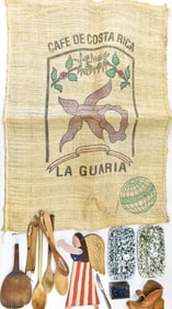 COLLECTION OF VINTAGE HOUSEHOLD ITEMS