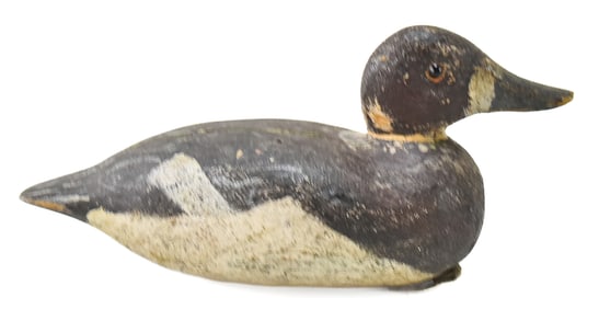 VINTAGE WOODEN SCAUP DECOY