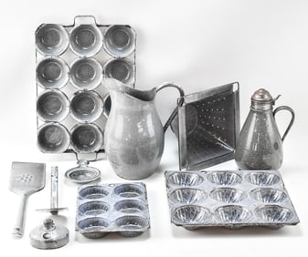 ASSORTED GRANITEWARE KITCHENWARE