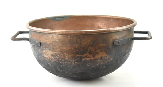CIRCA 1900 COPPER CANDY KETTLE