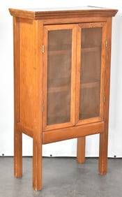 ANTIQUE STANDING PIE SAFE