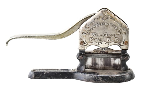 T.C. JOHNSON COMPANY-FARGO MERCANTILE TOBACCO CUTTER