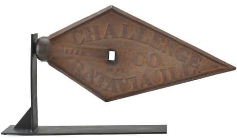 C. 1900 CHALLENGE CO. BATAVIA ILL. CAST IRON SPEAR-POINT WINDMILL WEIGHT