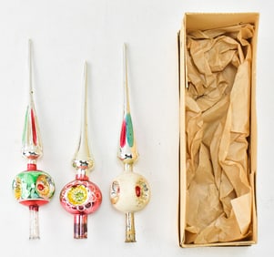 THREE VINTAGE BLOWN GLASS CHRISTMAS INDENT TREE TOPPERS