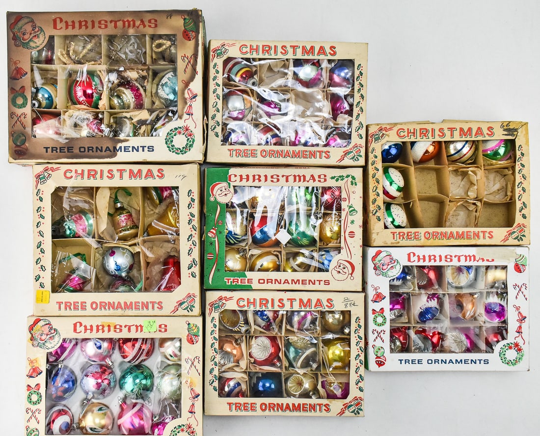ASSORTED VINTAGE CHRISTMAS BALL & INDENT GLASS TREE ORNAMENTS (1 of 5)