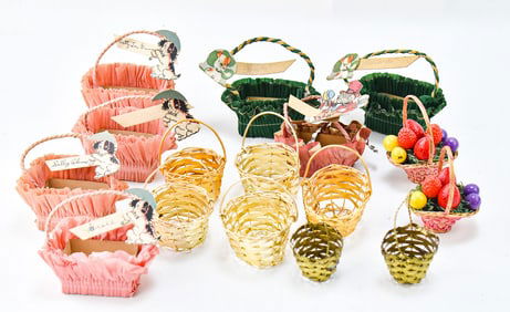COLLECTION OF SMALL EASTER BASKETS