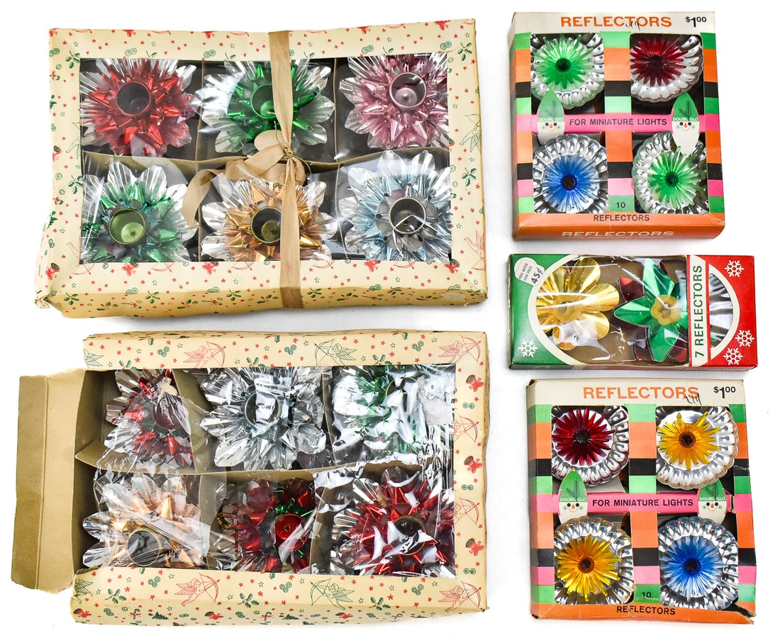 COLLECTION OF VINTAGE CHRISTMAS LIGHT BULB REFLECTORS (1 of 4)