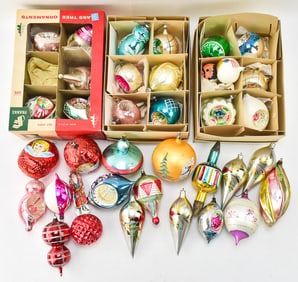 ASSORTED HAND PAINTED VINTAGE ORNAMENTS