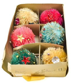 SIX VINTAGE CHRISTMAS BOTTLE BRUSH TREE ORNAMENTS