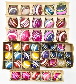 ASSORTED VINTAGE CHRISTMAS GLASS BALL ORNAMENTS
