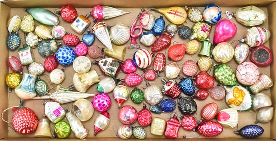 ASSORTMENT OF ANTIQUE & VINTAGE GLASS ORNAMENTS