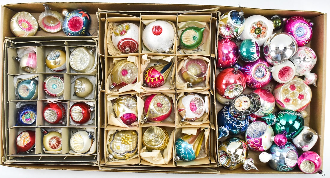 ASSORTMENT OF ANTIQUE & VINTAGE INDENT-STYLE ORNAMENTS (1 of 5)