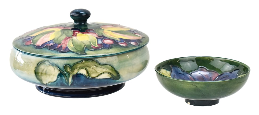 EARLY 20TH CENTURY MOORCROFT LIDDED STONEWARE BOWL & DISH (1 of 4)