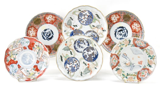 COLLECTION OF MEIJI ERA IMARI ARITAWARE PORCELAIN PLATES